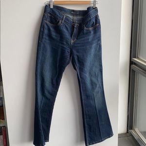 Like new Guess flared jeans in size 29